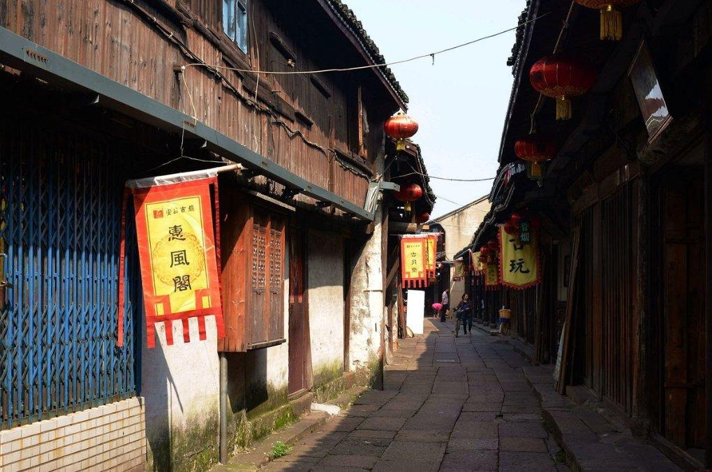张学友演唱会再唱《偷心》，致谢：感谢《繁花》让它复活